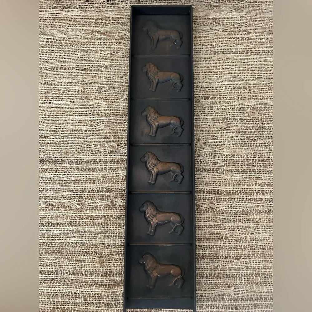 Vintage Copper English Candy Mold  With Lions. Kitchen Collectible.